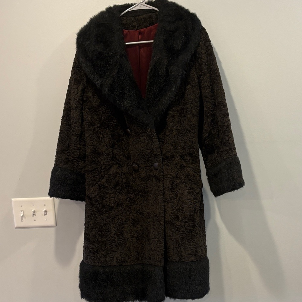Elegant Black Faux Fur Women's Coat 22 ptp Juli de Roma